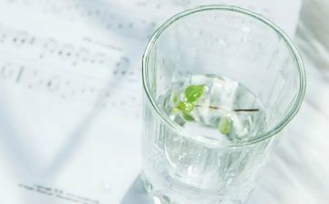 配上的造句